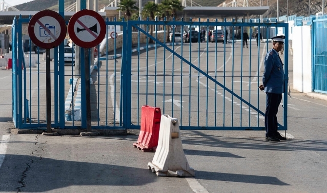 وسط ترقب افتتاحها.. إسبانيا تسعى لتأجيل استئناف الحركة بمعابر سبتة ومليلية