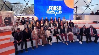 استعانة الحكومة بـ”المؤثرين” من أجل الترويج لبرامجها يصل قبة البرلمان