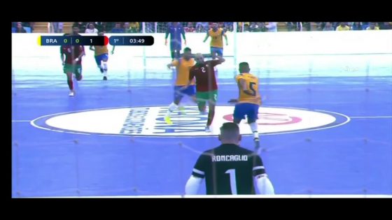 هدف عثمان بومزو البياض للمنتخب المغربي ضد المنتخب البرازيلي