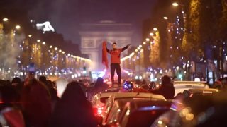 نهاية مباراة المغرب وفرنسا تخلف وفاة طفل وحصيلة ثقيلة من الشغب في فرنسا