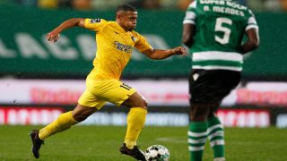 رجل لا يهدأ في الاجتهاد من دون نصيب دولي