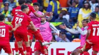 في سياق مشابه لما حدث مع عمرو وردة، الوداد يتخلى عن فكرة التعاقد مع لاعب جديد بناءً على طلب المدرب عادل رمزي